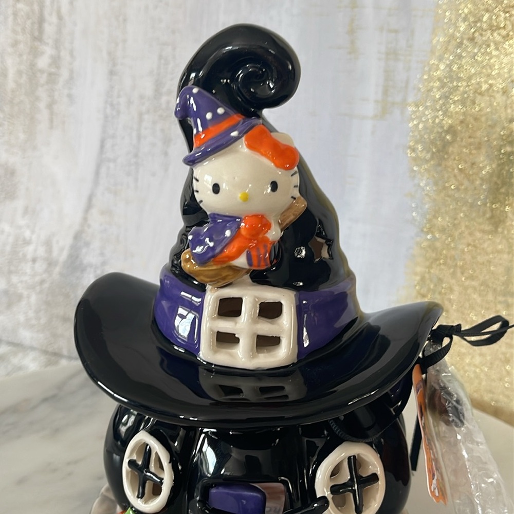 Hello Kitty Witch House Decor - Black, Purple, and Orange - Picture 6 of 7